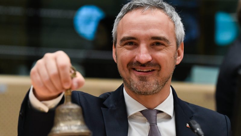 EU Council agrees negotiating position on minimum wage directive