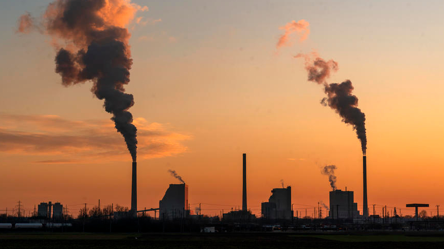 Long road ahead for carbon market reform | Euractiv