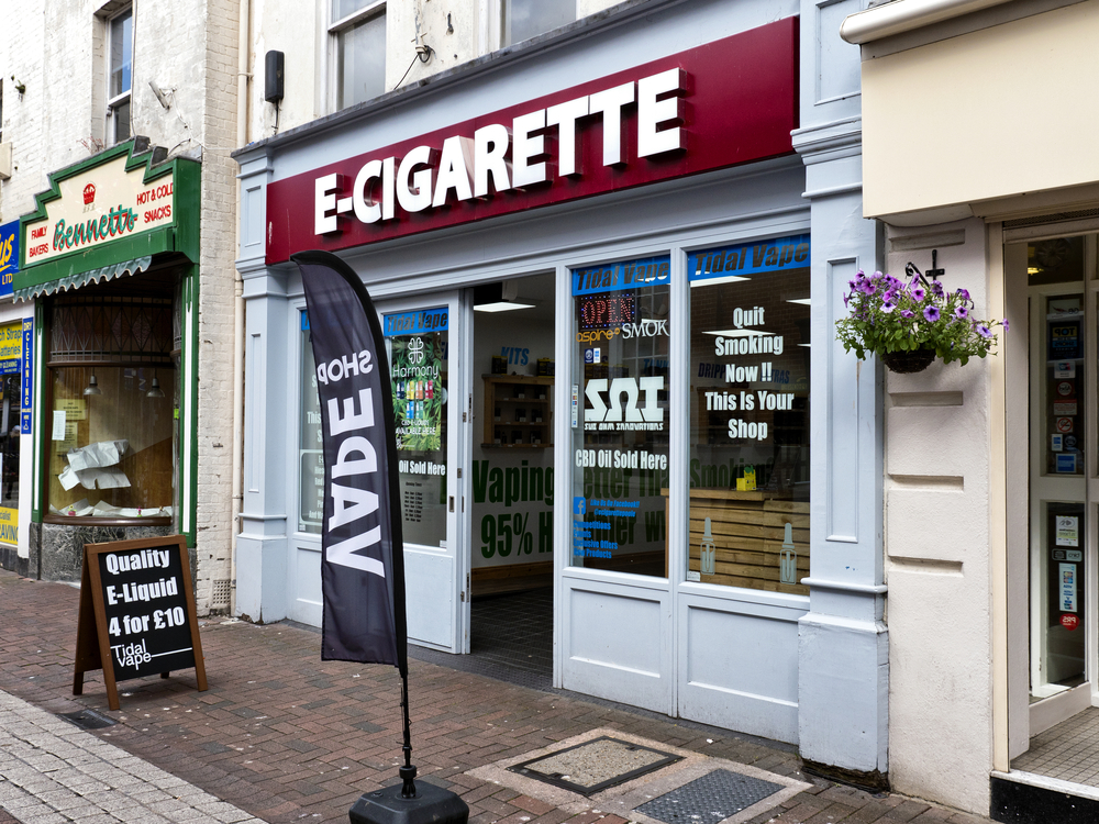 Serbia clamps down e-cigarette sales to minors | Euractiv