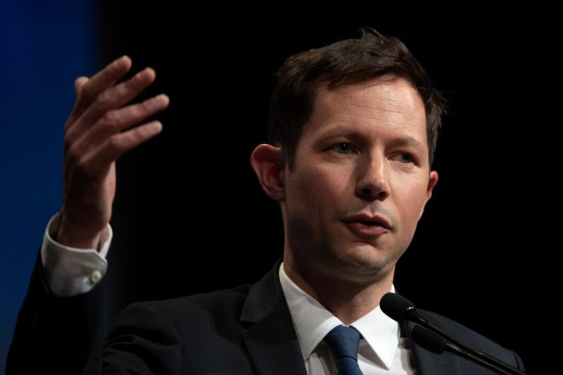 France's Républicains remain divided over support for far-right