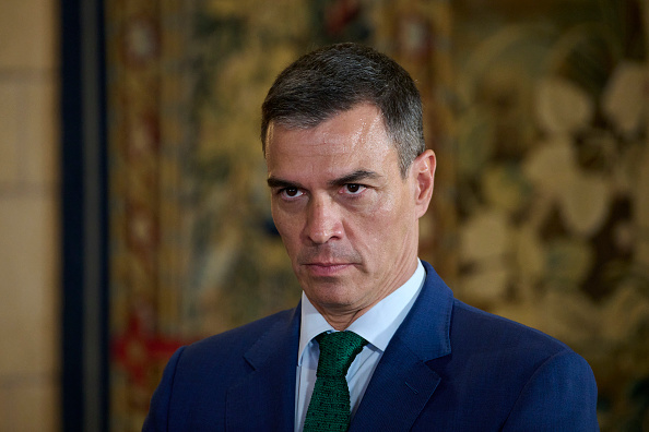 Sánchez defends regular migration as key for growth, sparks backlash from  opposition | Euractiv