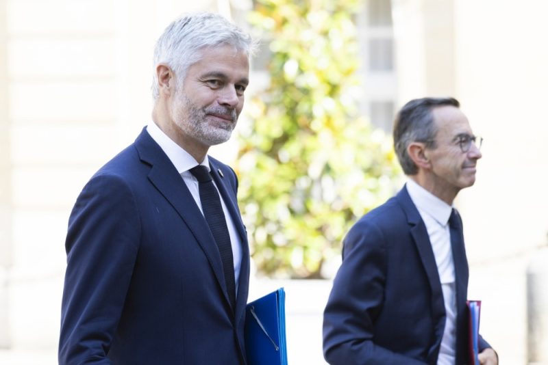 French conservative right steal Le Pen's playbook to chase far-right voters