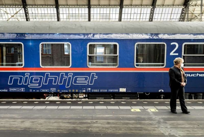 Sleeper train revival shunted by Paris cuts