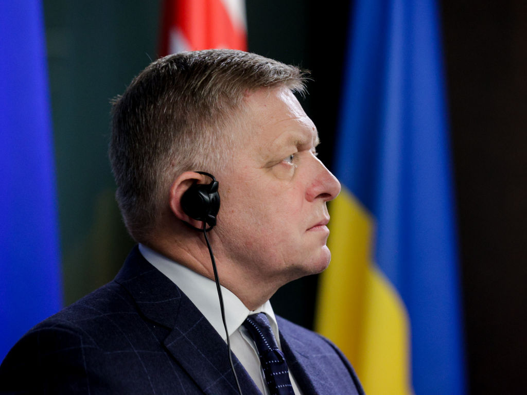 EU poised to agree new Russia sanctions, as Slovakia backs down