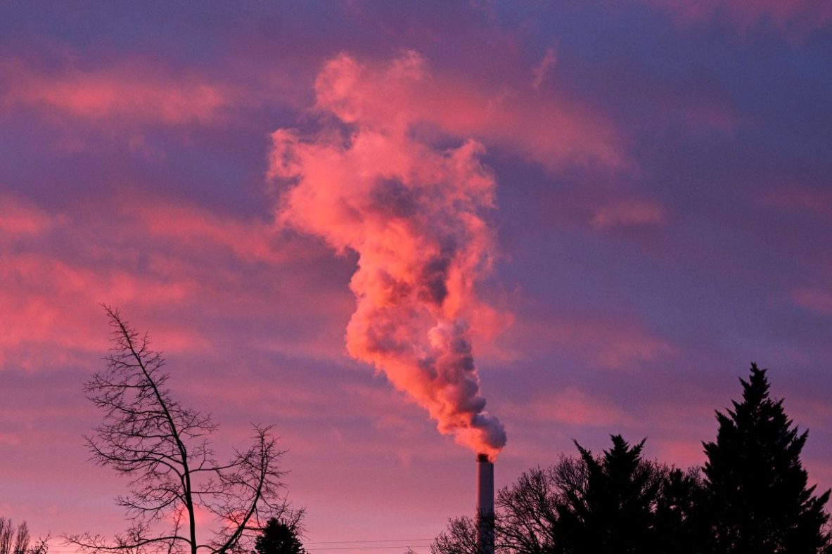 2040 climate target deal on ‘knife’s edge’ ahead of EU environment ministers’ meeting