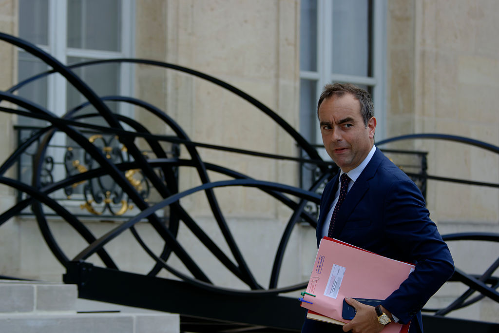 French PM Lecornu to race against time to form new government