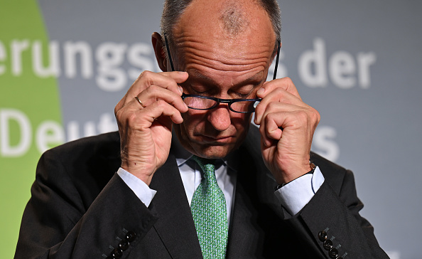 www.euractiv.com