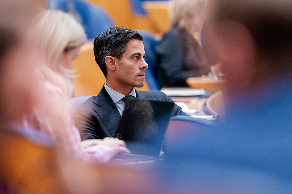 Centrist party wins Dutch election