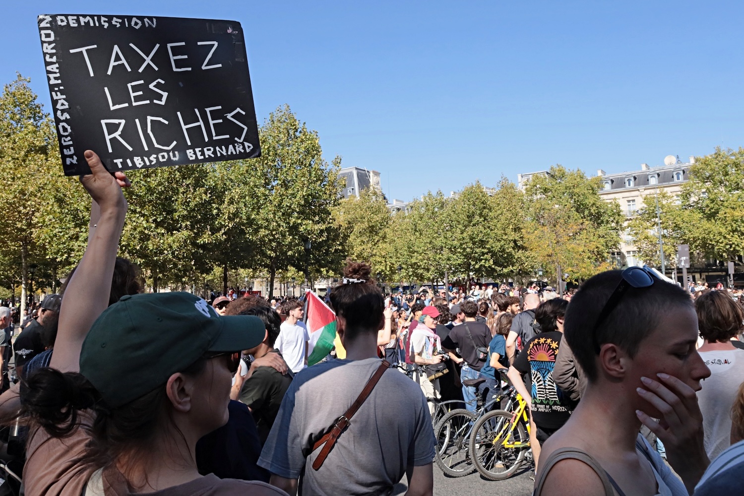 France faces budget deadlock after PM’s resignation