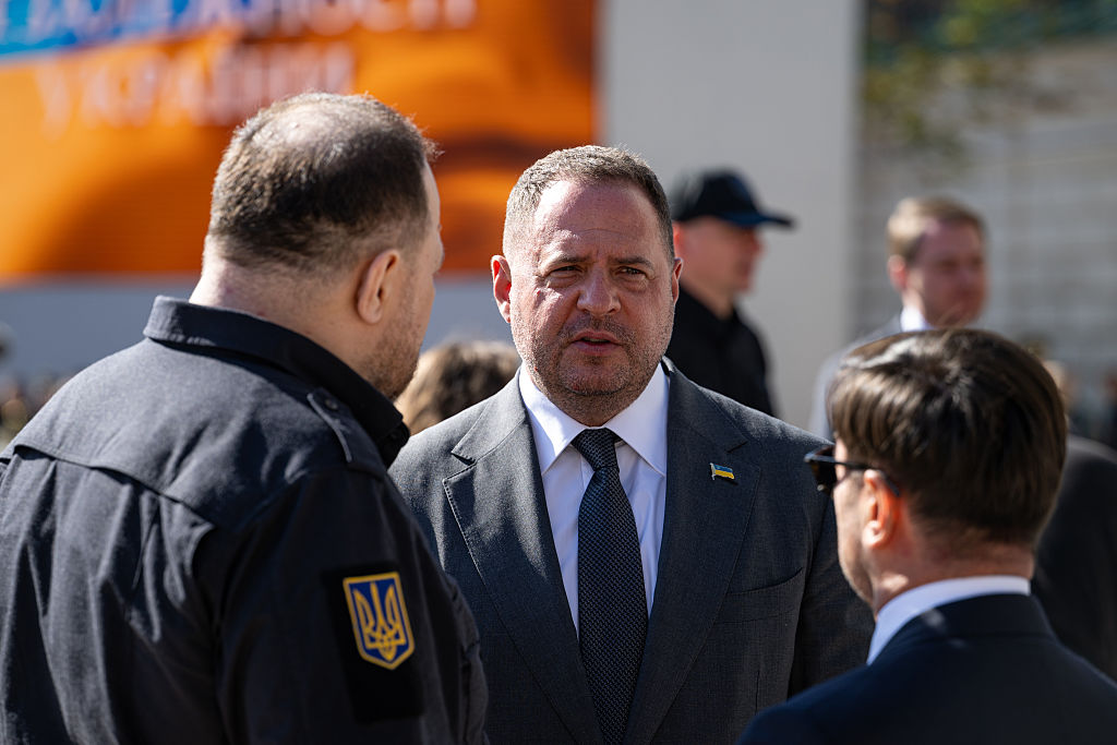 Vodja kabineta ukrajinskega predsednika Zelenskega odstopil zaradi preiskave korupcije