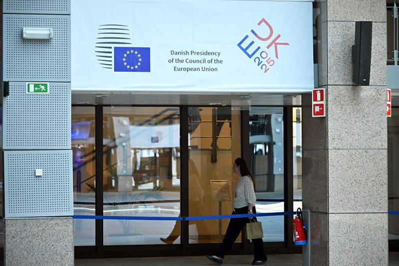 Danes draw lines on 'Made in Europe' in critical medicines plan