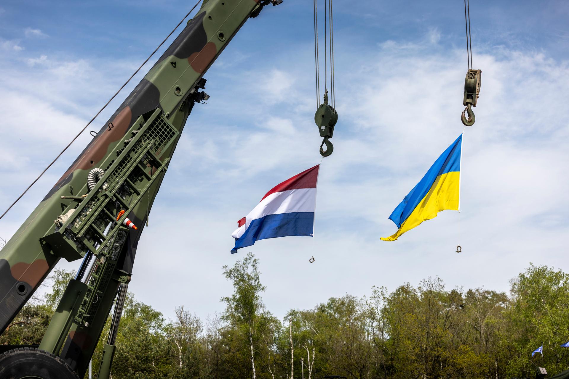 Dutch open EU defence meeting with €250m Ukraine weapons pledge
