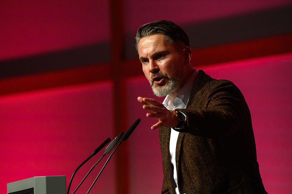 German MEP takes von der Leyen to court over arms industry contacts