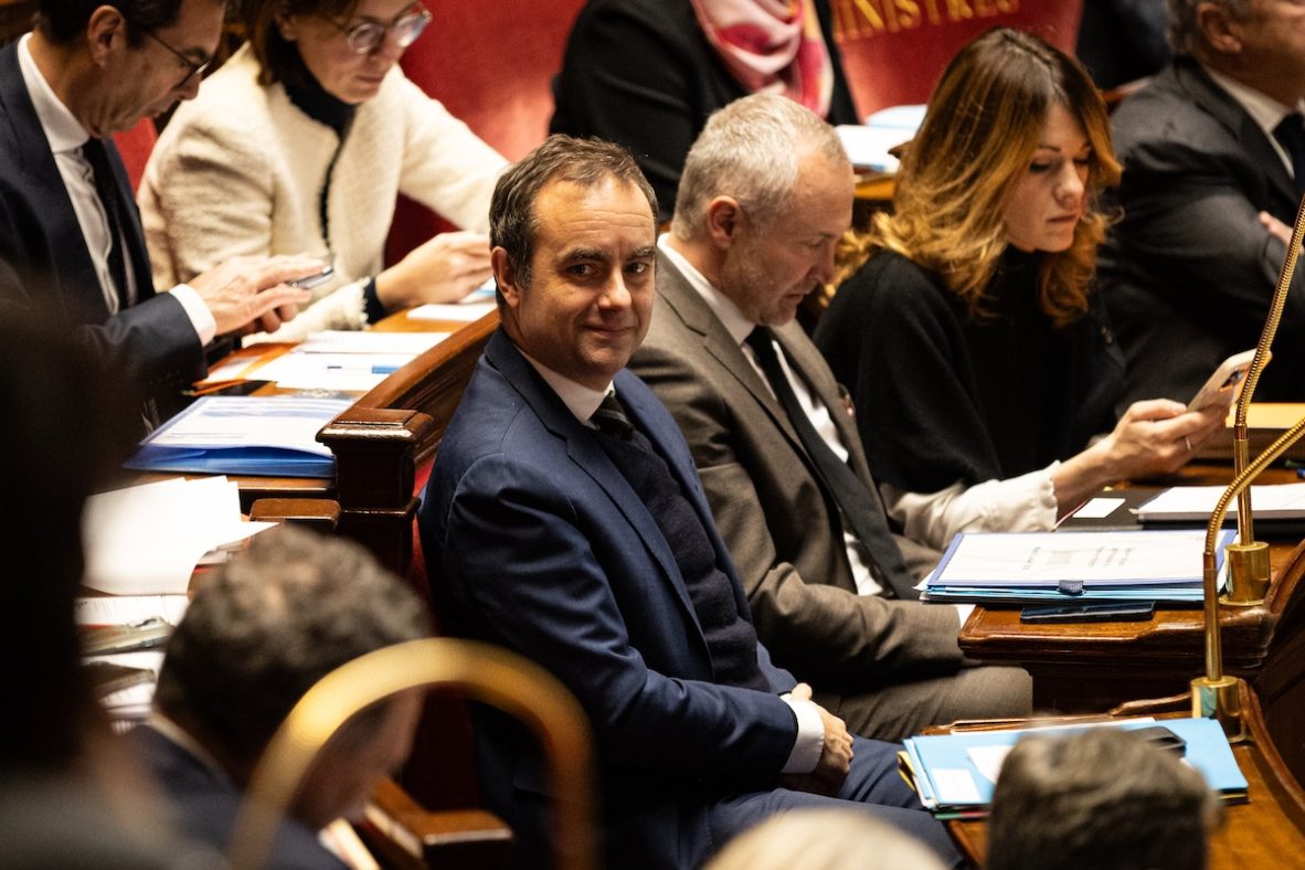 France’s 2026 budget deadlock reignites debate over controversial no-vote procedure