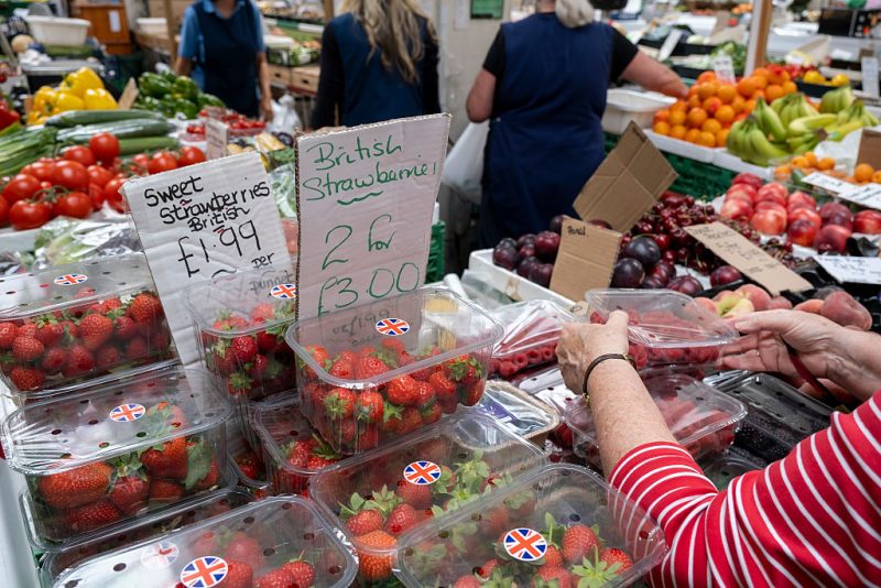 UK moves to align with EU rules to unlock food deal