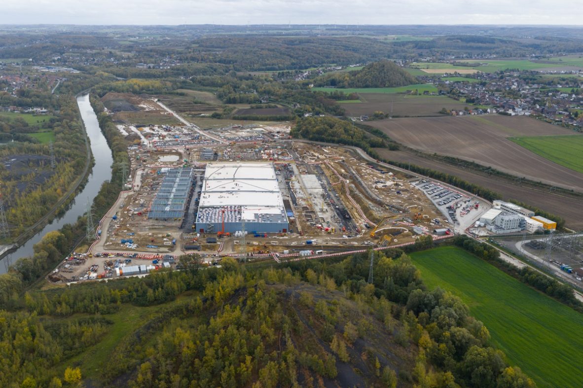 EU eyeing two-tier structure for AI gigafactories, insiders say