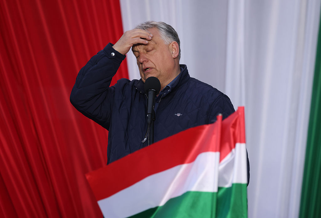 Hungary parliament passes two-term limit blocking Orbán comeback