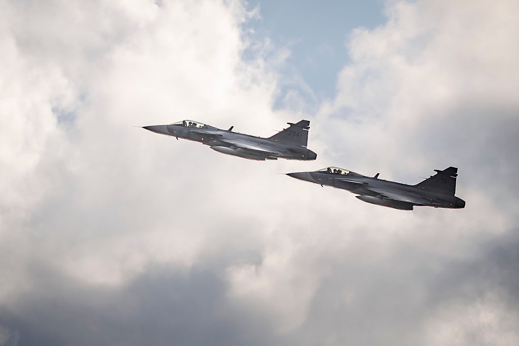 Swedish fighters intercept Russian jets near border