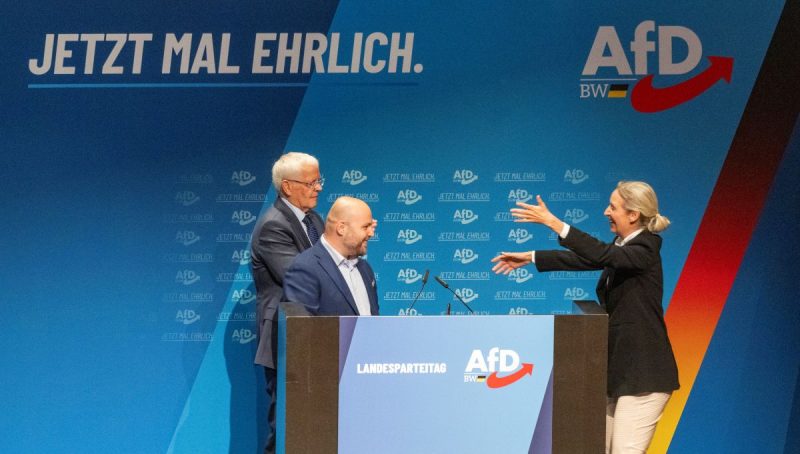 Bundesverteidigungsminister warnt vor möglicher rechtsextremer Landesregierung | Euroactiv