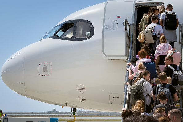 European Parliament celebrates air passenger rights win