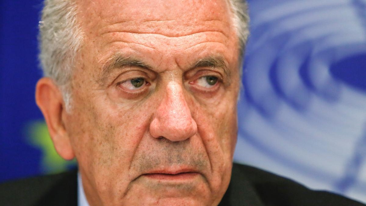 Qatargate: Avramopoulos not cleared, says European Commission