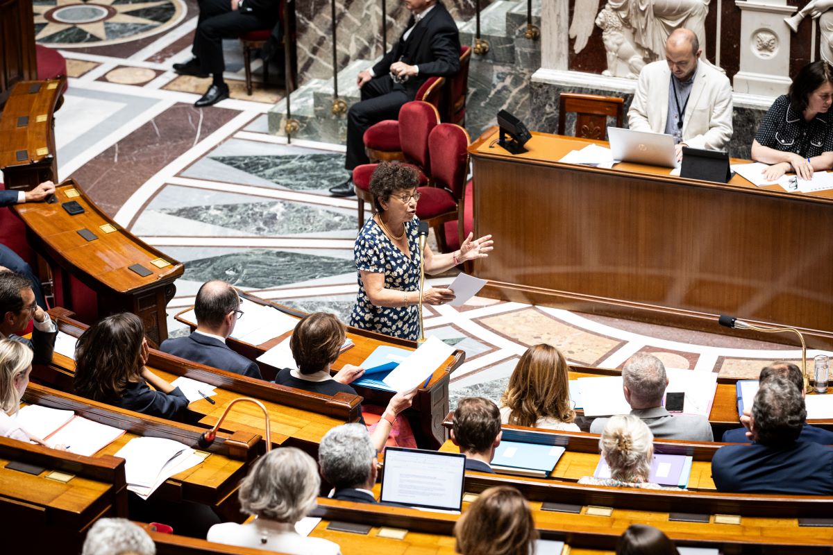 French environment minister withdraws resignation over pesticide controversy