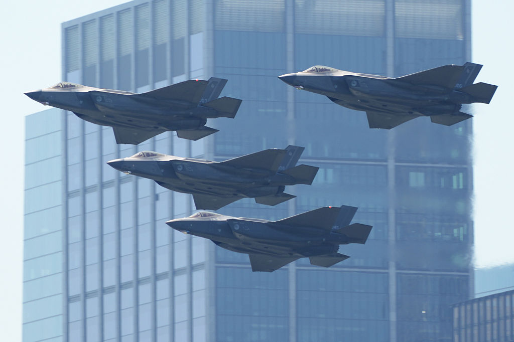 Athens banks on US law to block Trump’s F-35 promises to Turkey
