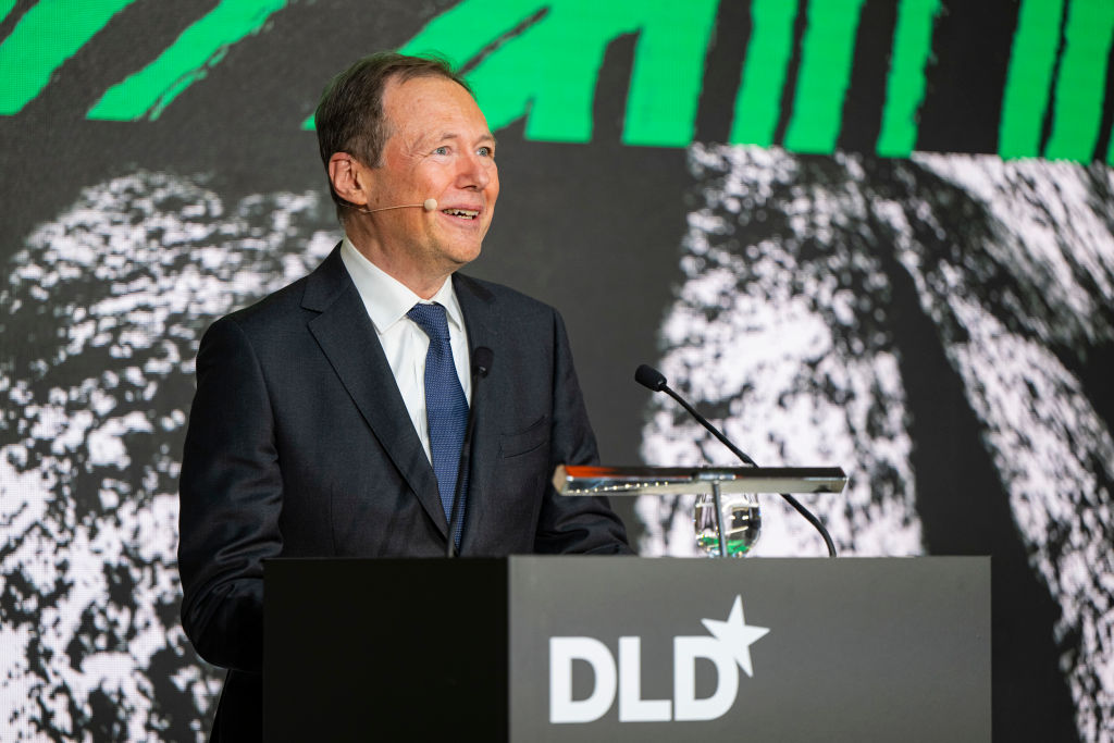 Commission's digital kingpin extended for twelfth year