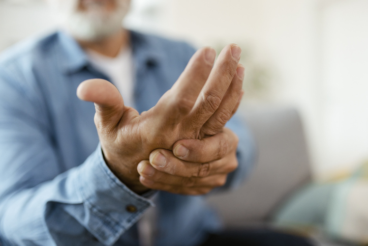 Rheumatoid arthritis patients in Poland wait for care as drug budgets run dry