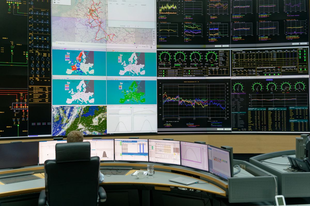 INTERVIEW: EU electricity bill law 'interferes with independence of regulators'