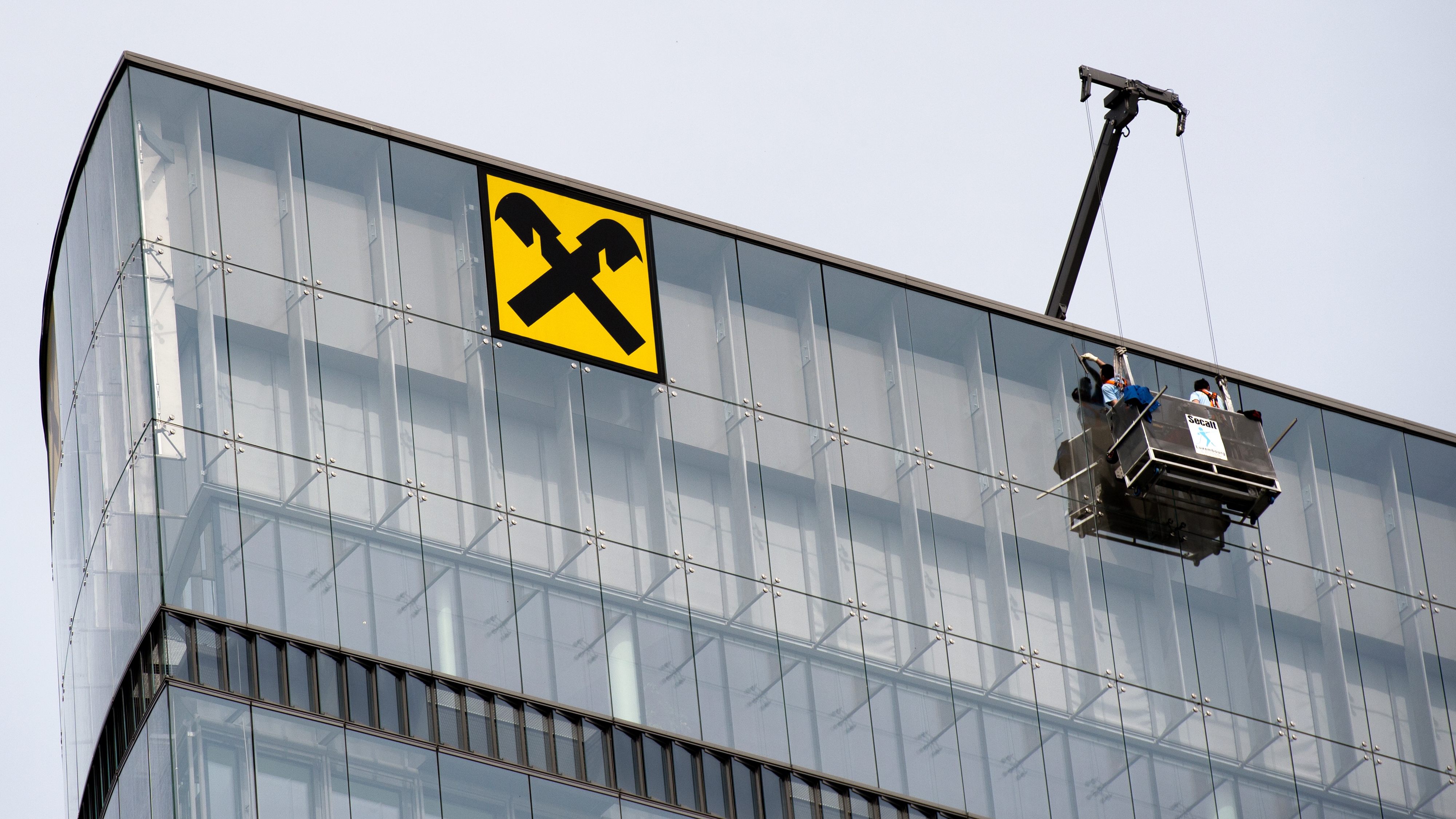 Austrian bank to take biggest blow from sanctions – EURACTIV.com