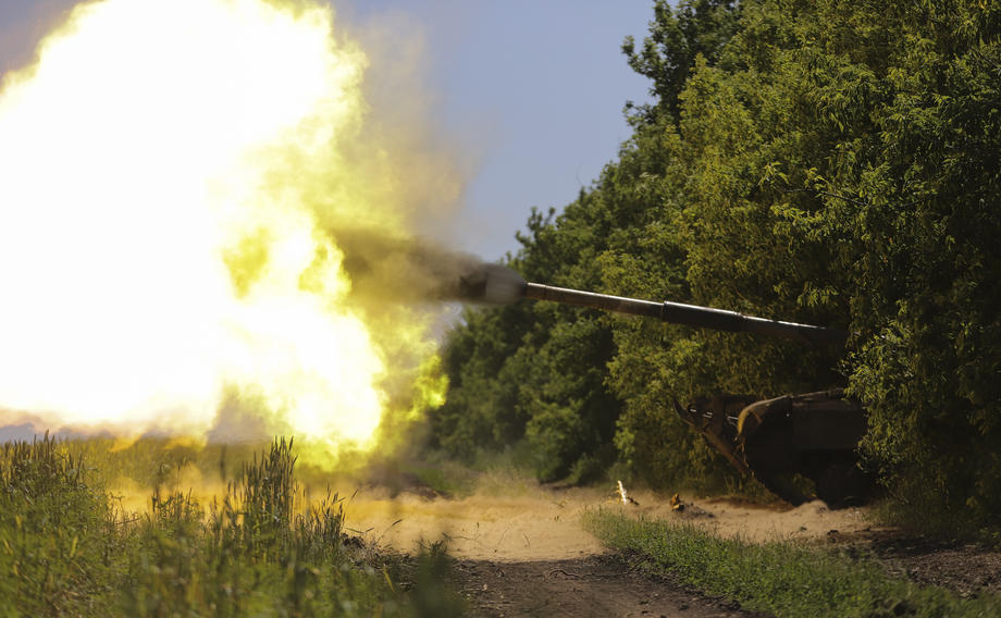 Russian Forces Pound Ukraine S Donetsk Region Euractiv Com Russian Forces Pound Ukraine S Donetsk Region Euractiv Com