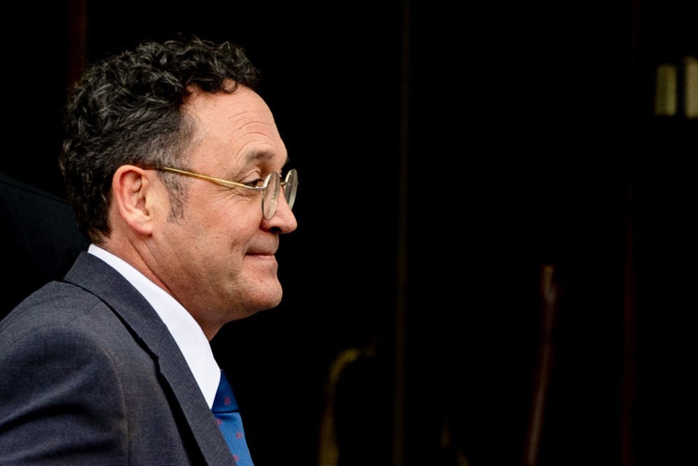 Spanish prosecutors call for resignation of indicted attorney general