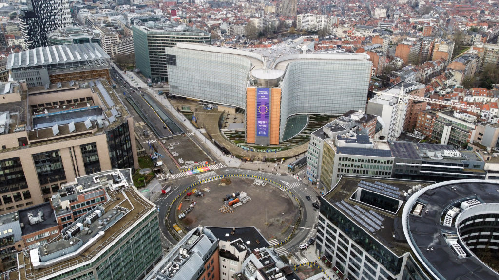 Eurozone economy expands as EU-US deal clouds outlook