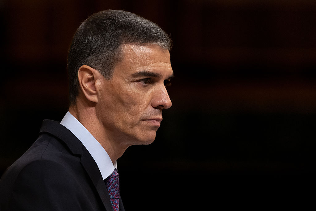 Spain’s Sánchez dodges backlash over Huawei deal amid EU and US concerns