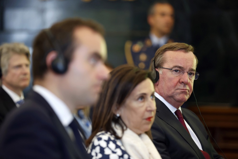 Germany slams France's Dassault for attempted fighter jet land grab