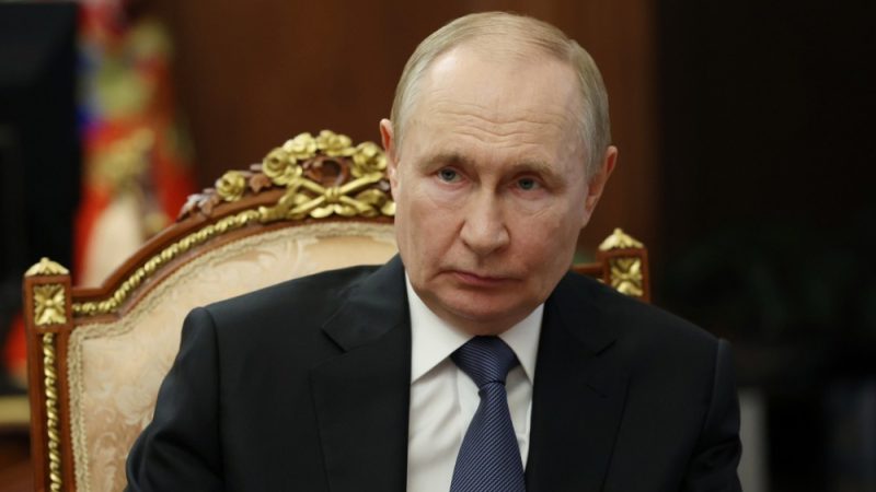 Putin droht, alle westlichen Truppen in der Ukraine ins Visier zu nehmen.
